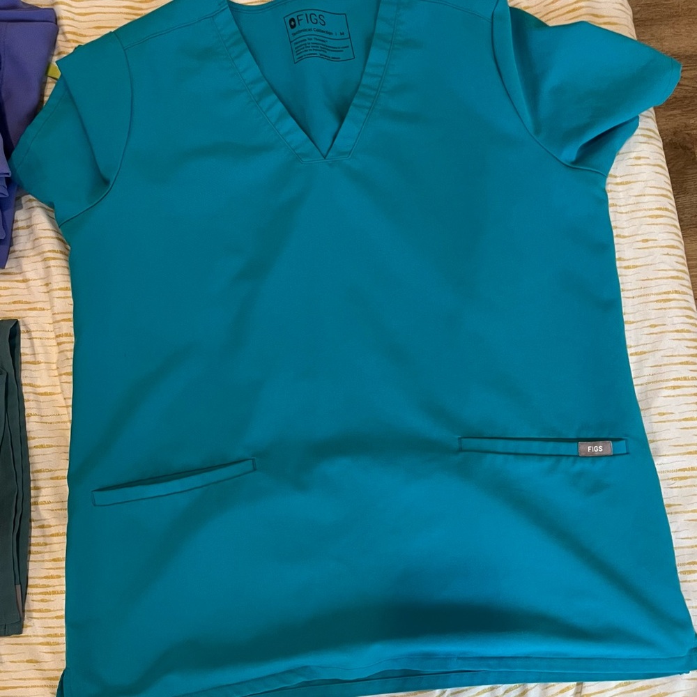 Figs Women's V-Neck Top in Teal Blue